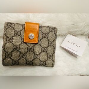 EUC Gucci Bifold Wallet